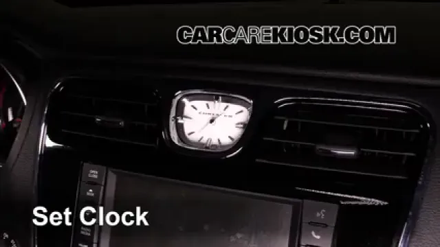 2013 Chrysler 200 Limited 3.6L V6 FlexFuel Sedan Clock Set Clock